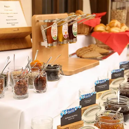 Hotel-restaurant Stern 2*