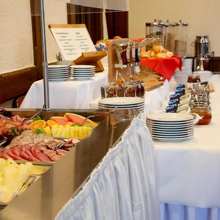 Hotel-restaurant Stern 2*