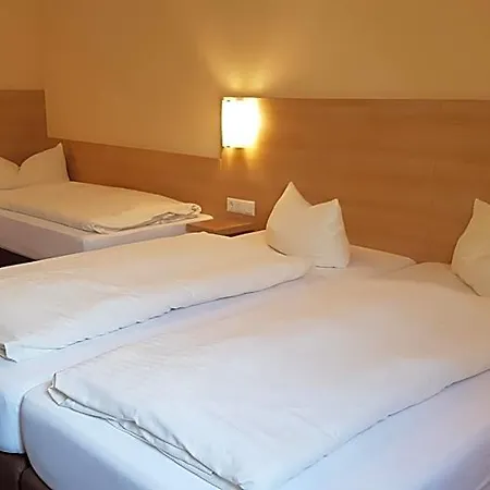 Hotel-restaurant Stern 2*