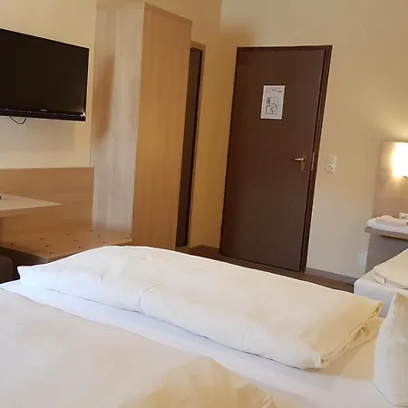 فندق Hotel-restaurant Stern غايسلفيند